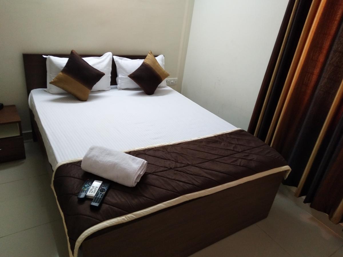 Fresh Living Prime Hitech Hotel Hyderabad Exterior photo