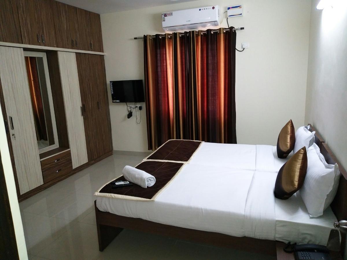 Fresh Living Prime Hitech Hotel Hyderabad Exterior photo