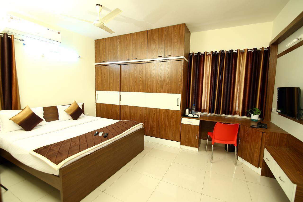 Fresh Living Prime Hitech Hotel Hyderabad Exterior photo