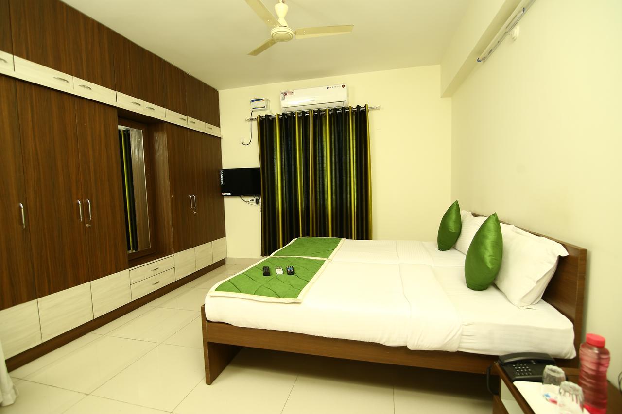 Fresh Living Prime Hitech Hotel Hyderabad Exterior photo