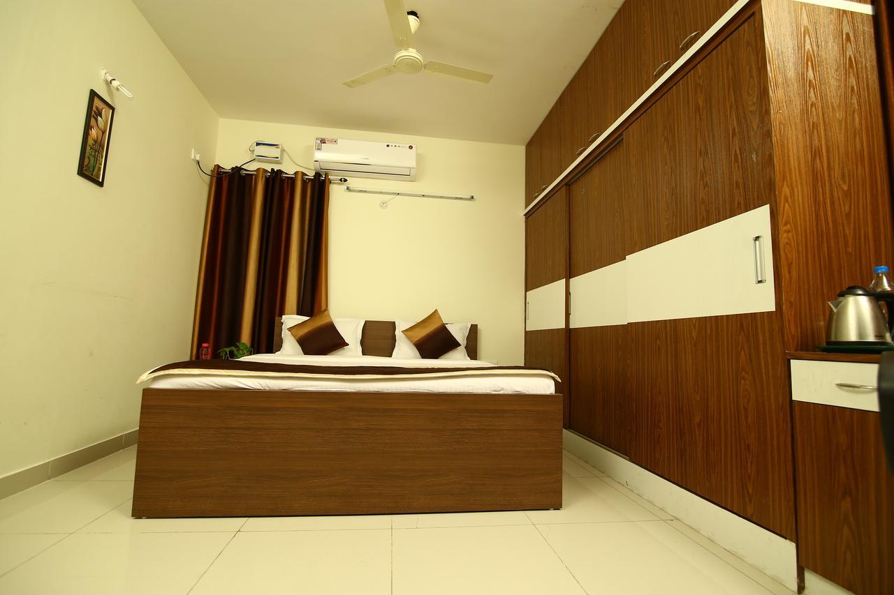 Fresh Living Prime Hitech Hotel Hyderabad Exterior photo