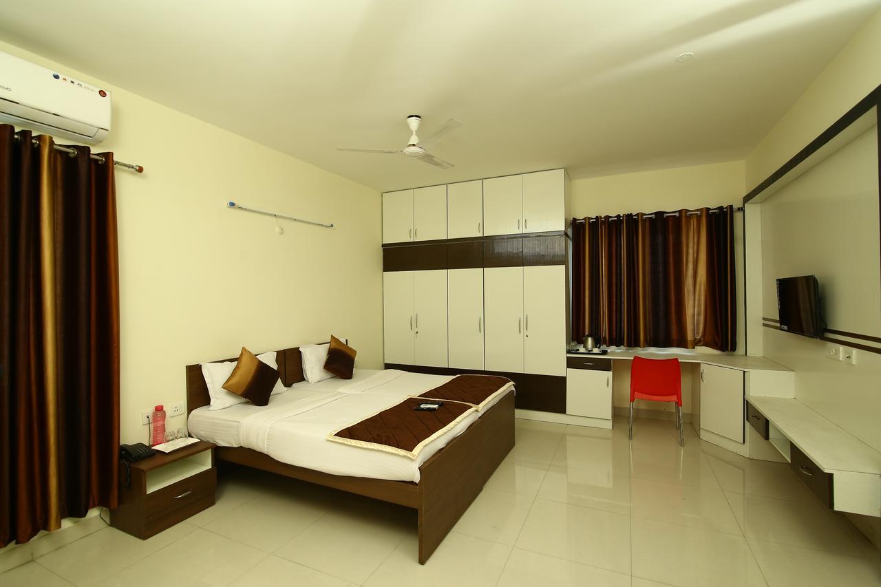 Fresh Living Prime Hitech Hotel Hyderabad Exterior photo