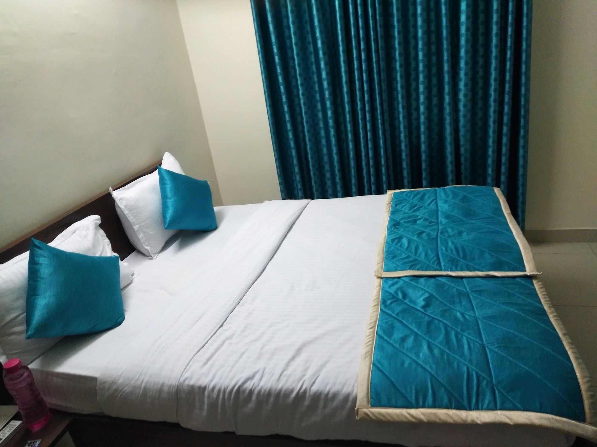 Fresh Living Prime Hitech Hotel Hyderabad Exterior photo